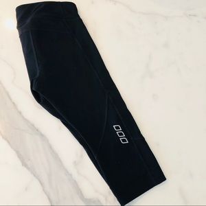 Lorna Jane Crop Leggings